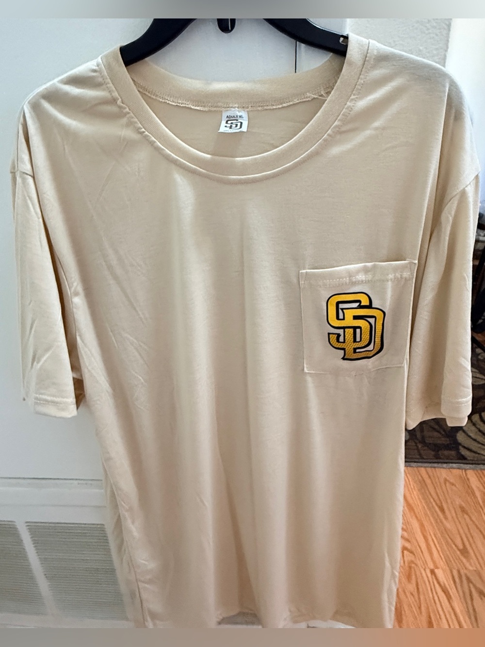 San Diego Padres Superhero Pocket Tee Size XL NEW